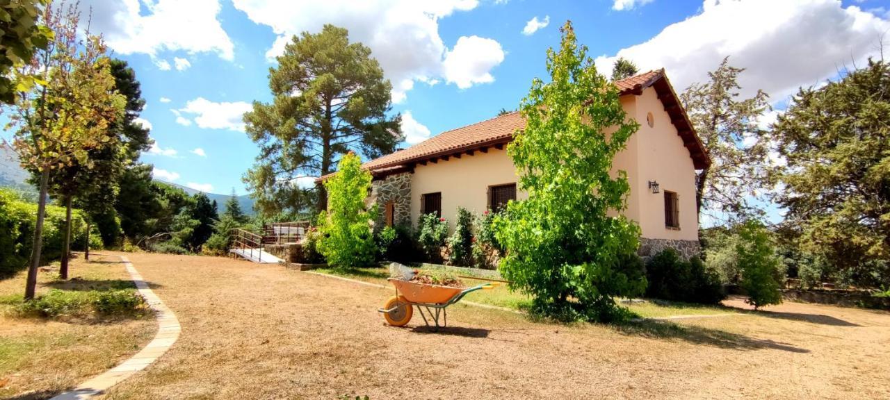 Casa Rural El Pinar Villa Navas de Riofrío Exterior foto