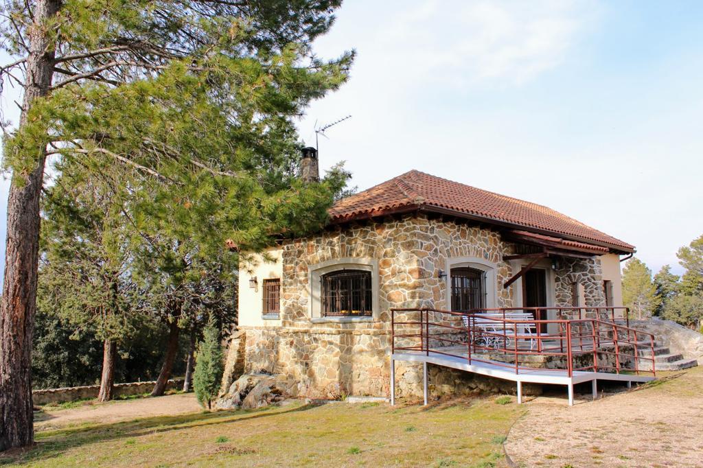 Casa Rural El Pinar Villa Navas de Riofrío Exterior foto